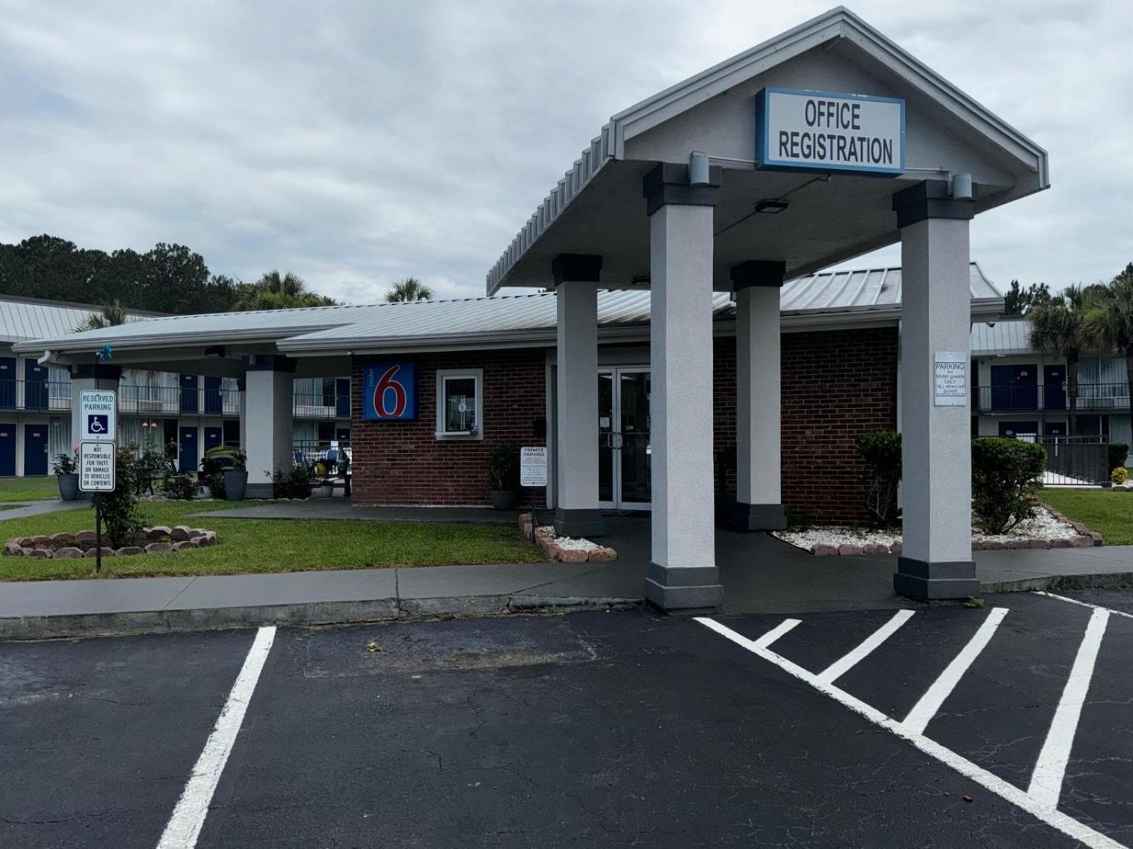 Motel 6-Tifton, Ga Buitenkant foto